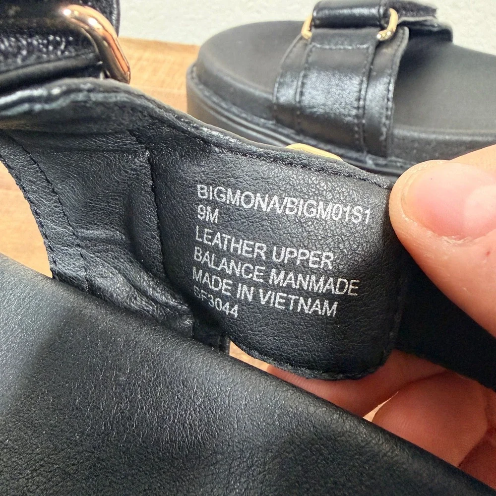 Steve Madden Big Mona Platform‎ Sandals Women 9 Black Leather Gold Turn Lock